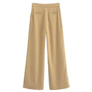 Calça Vogue Charm™️/Mostrando a Calça como uma Peça Clássica, mas com um Toque Moderno!